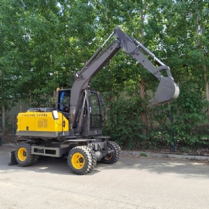 85輪式挖掘機(jī)