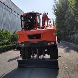 100型輪式抓木機